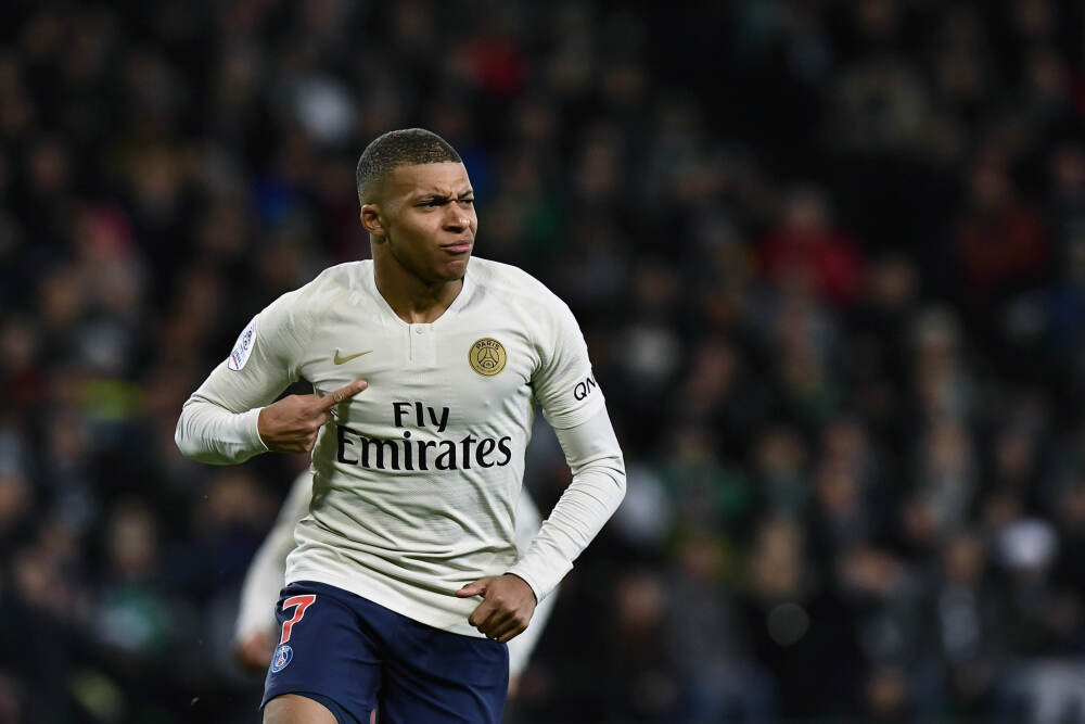 人均存款数据“出炉”，全国5亿户家庭，存款达到50万的有多少？